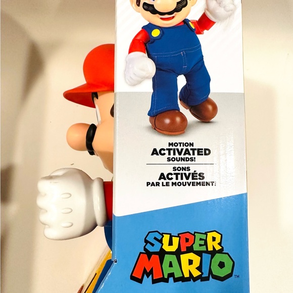 Nintendo SUPER MARIO It's-A Me, Mario! Collectible Action Figure in Red/Blue - Picture 10 of 16